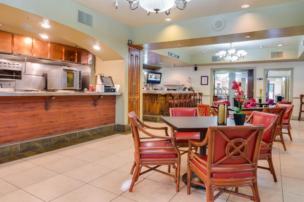 Buena Park Grand Hotel & Suites 外观 照片
