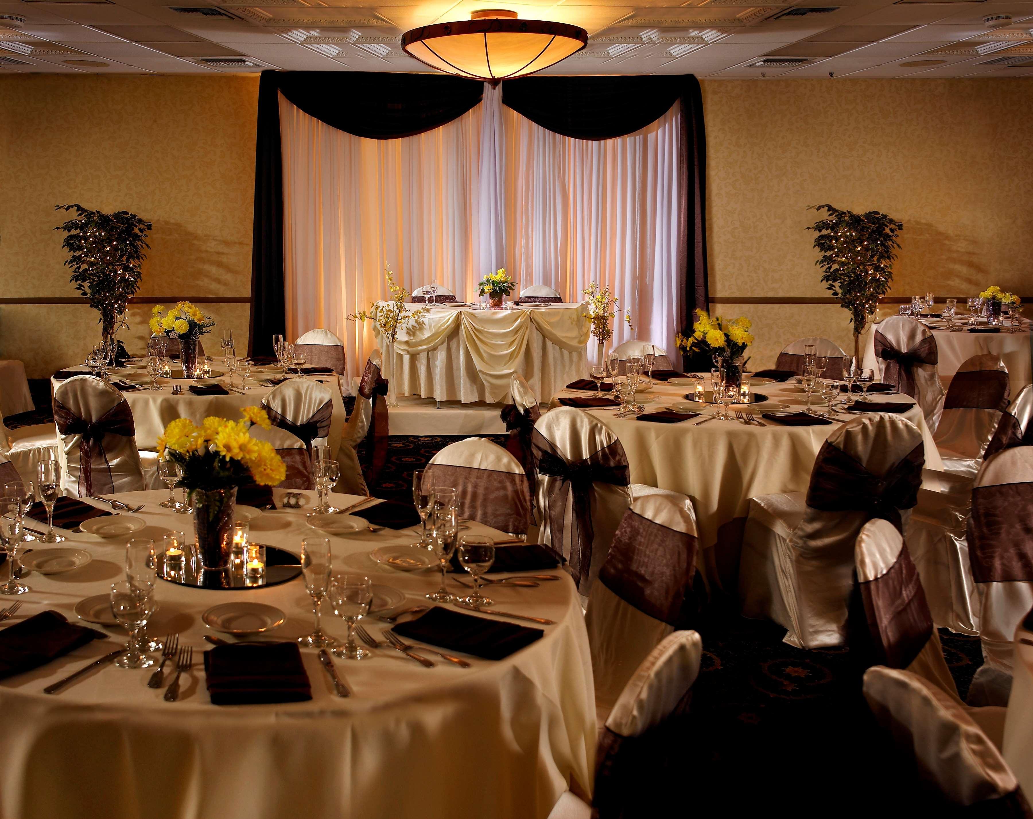 Buena Park Grand Hotel & Suites 外观 照片