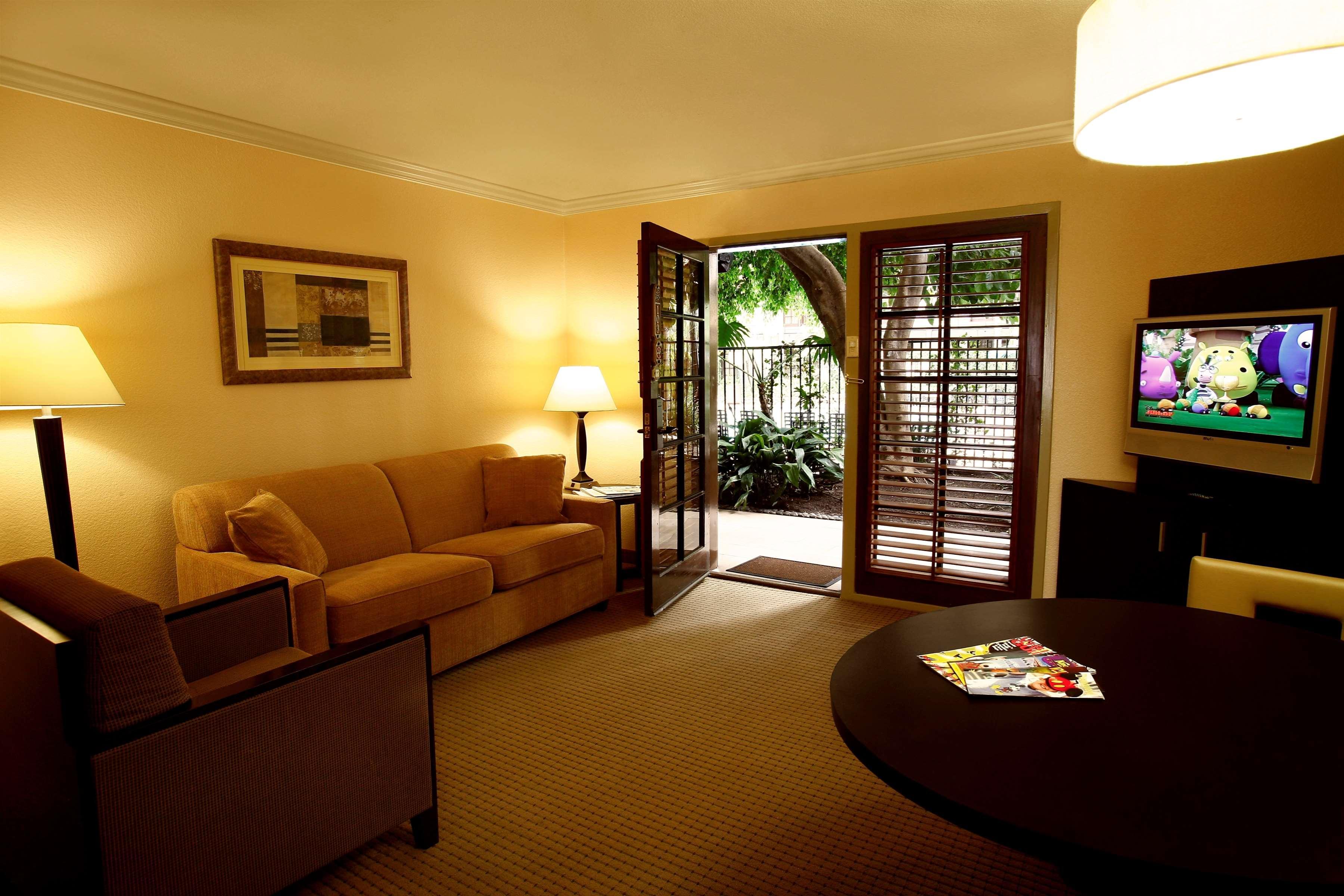 Buena Park Grand Hotel & Suites 外观 照片