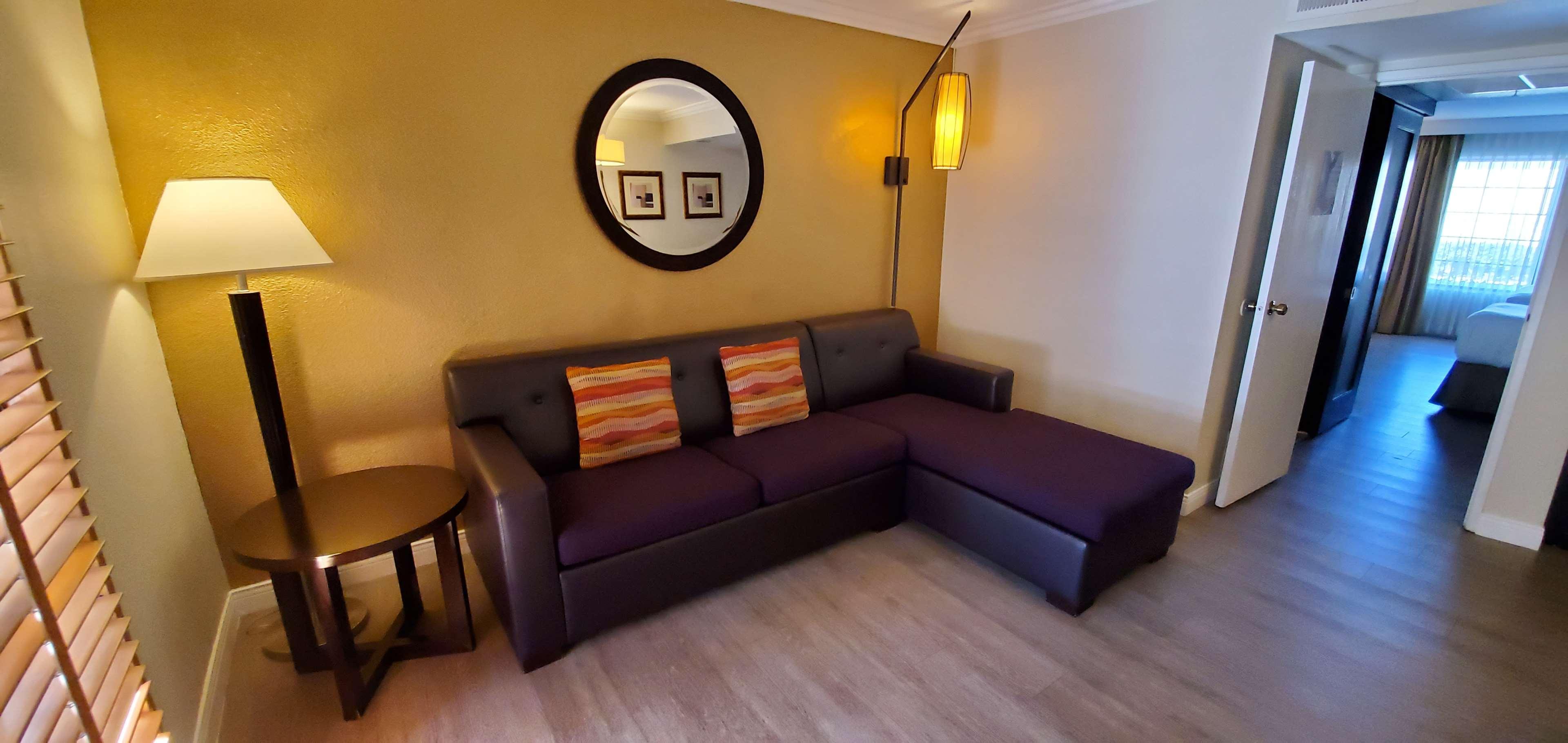 Buena Park Grand Hotel & Suites 外观 照片
