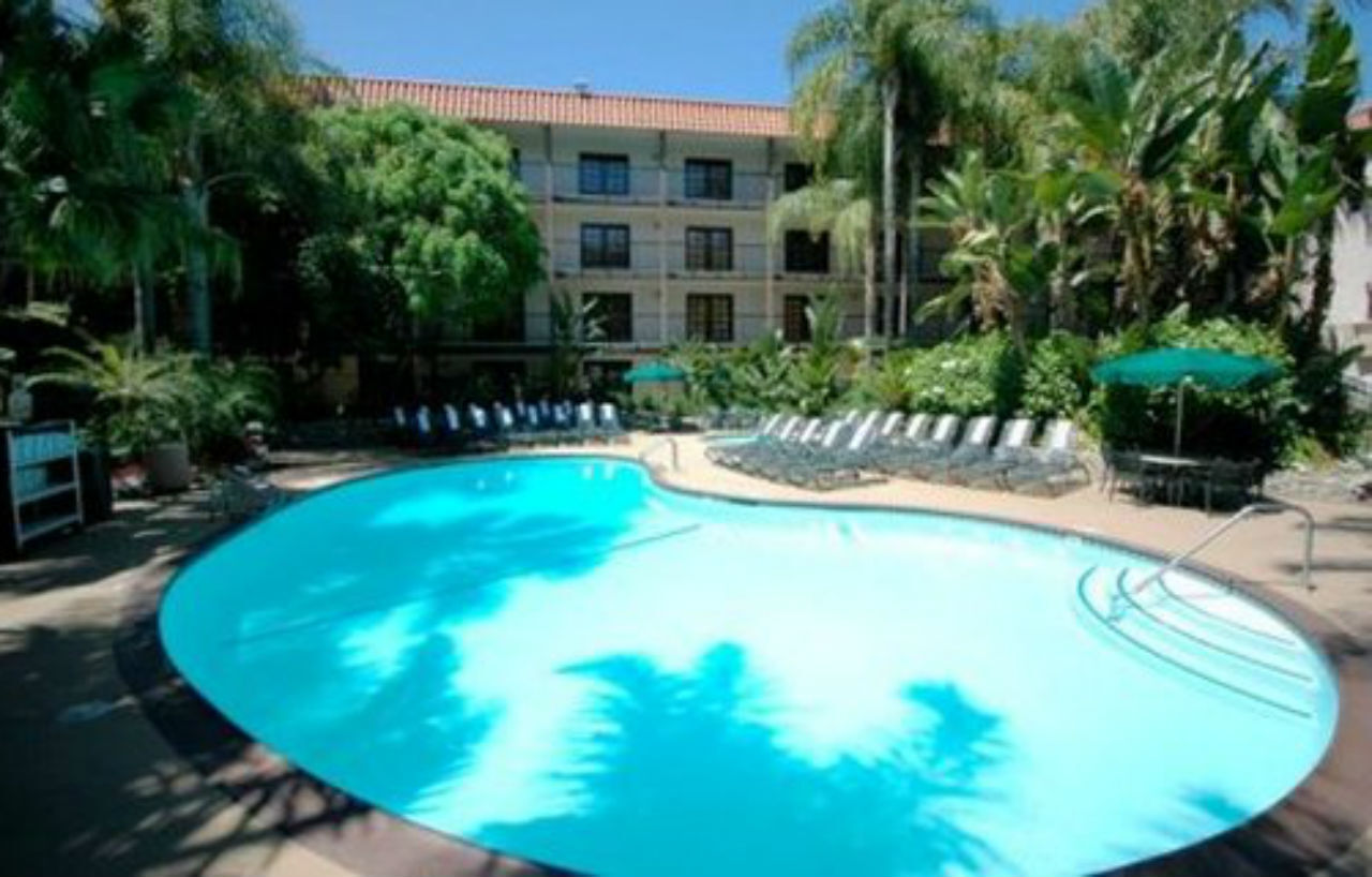 Buena Park Grand Hotel & Suites 外观 照片